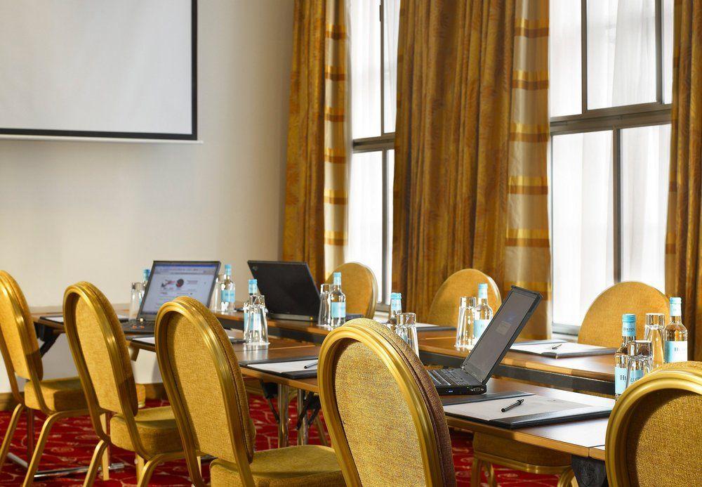 Delta Hotels By Marriott Birmingham Bagian luar foto