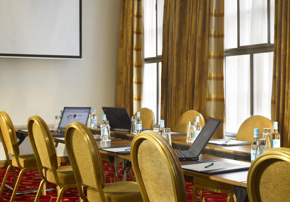 Delta Hotels By Marriott Birmingham Bagian luar foto