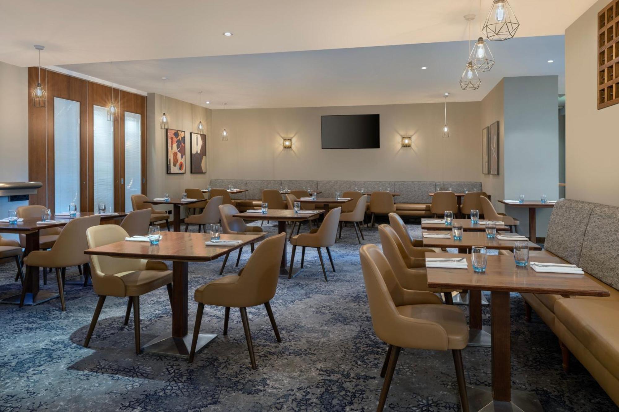 Delta Hotels By Marriott Birmingham Bagian luar foto