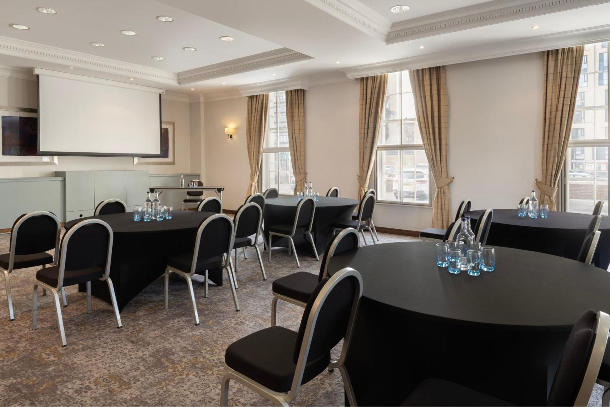 Delta Hotels By Marriott Birmingham Bagian luar foto